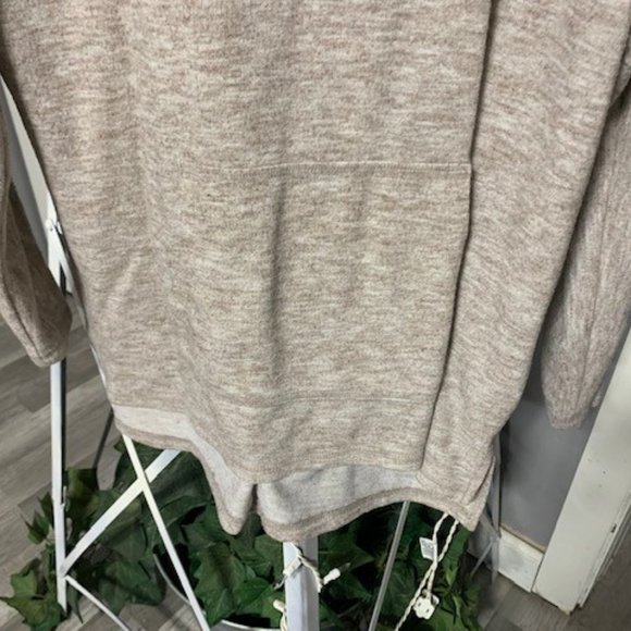 2 for $5-Tan Turtleneck Sweater With Front Pockets Sonoma Size L - Picture 2 of 4